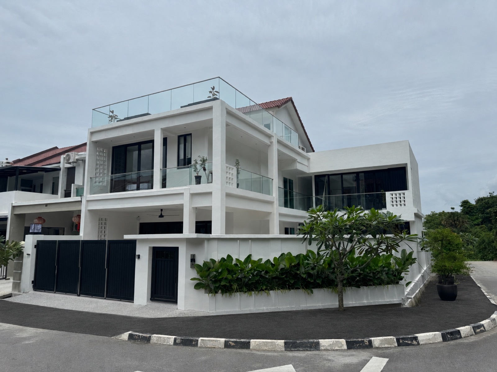 Modern 3-storey villa in Langkawi — 6 bedroom holiday home managed by BNB Management